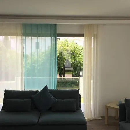 Villa Bodrum Hava Alani 45km. Bodrum 50km. Marmaris 60km *